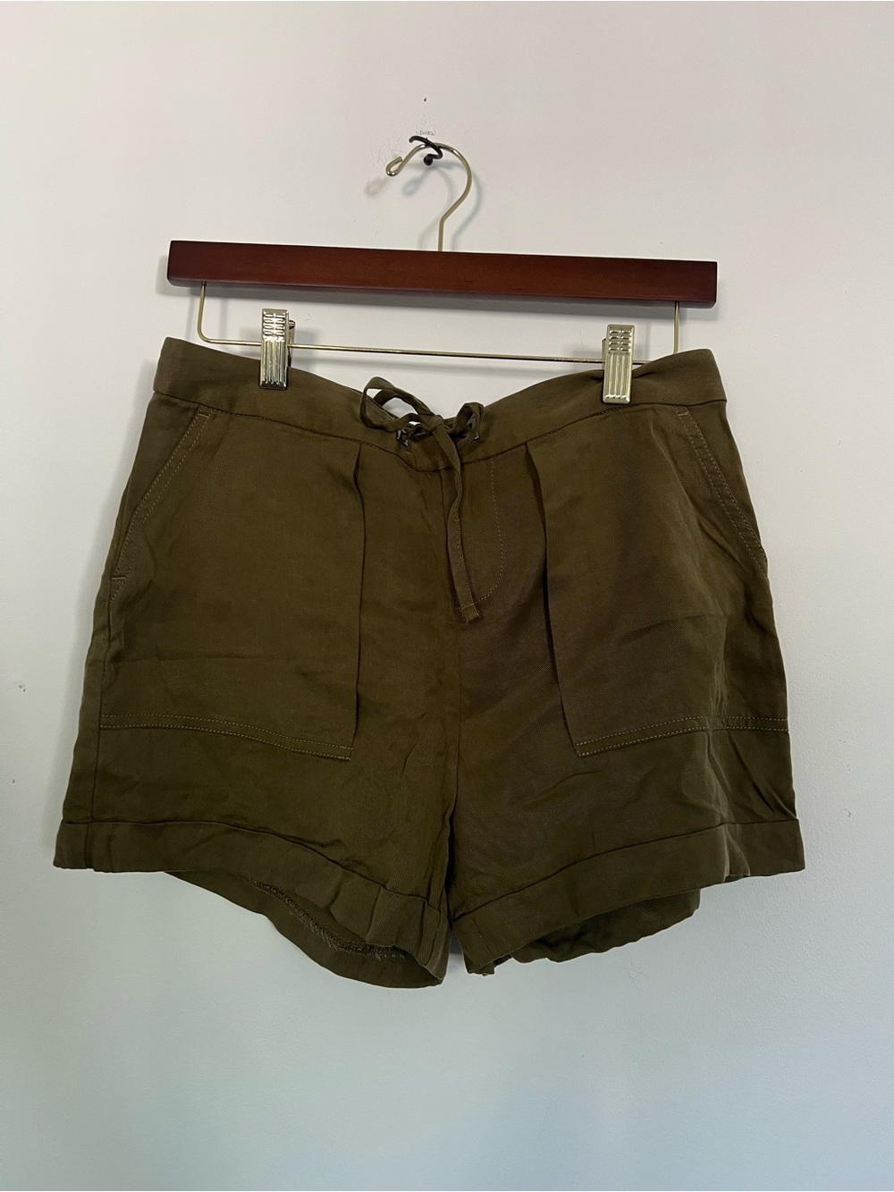 Banana Republic Olive Drawcord Linen-Blend Shorts